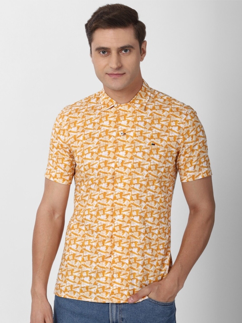 

Peter England Casuals Men Orange Slim Fit Printed Casual Shirt