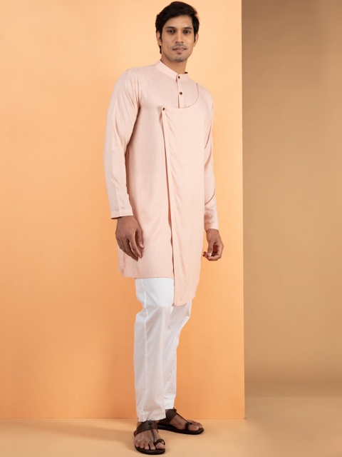 

INDIYUNG Men Pink & pink dogwood Kurta