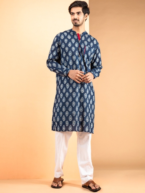 

INDIYUNG Men Blue & reflecting pond Ethnic Motifs Printed Thread Work Kurta