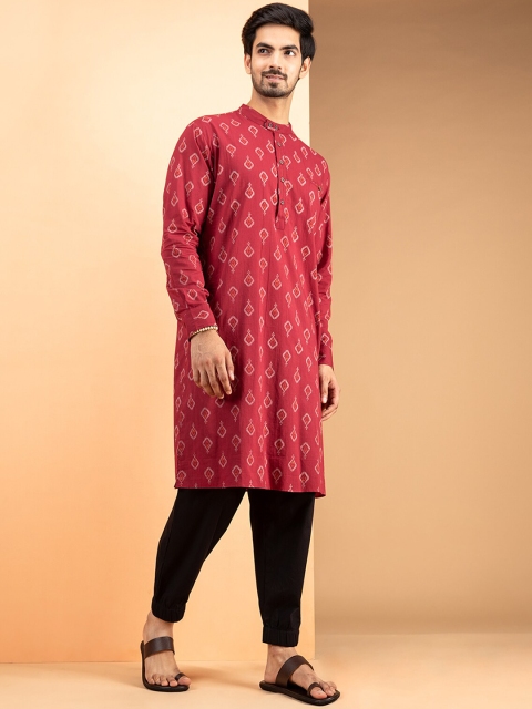

INDIYUNG Men Red & geranium Ethnic Motifs Printed Thread Work Kurta