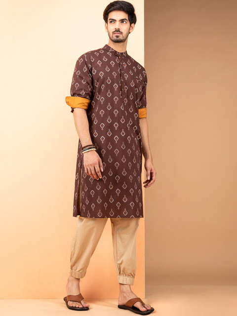 

INDIYUNG Men Grey & madder brown Ethnic Motifs Thread Work Kurta