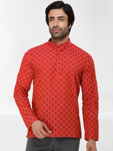 

RG DESIGNERS Men Peach-Coloured Geometric Printed Thread Work Handloom Kurta