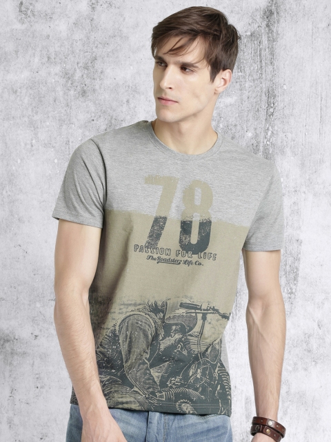 

Roadster Men Grey Printed Round Neck T-shirt