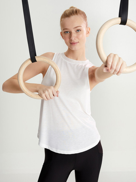 

LC Waikiki White Solid Tank Top