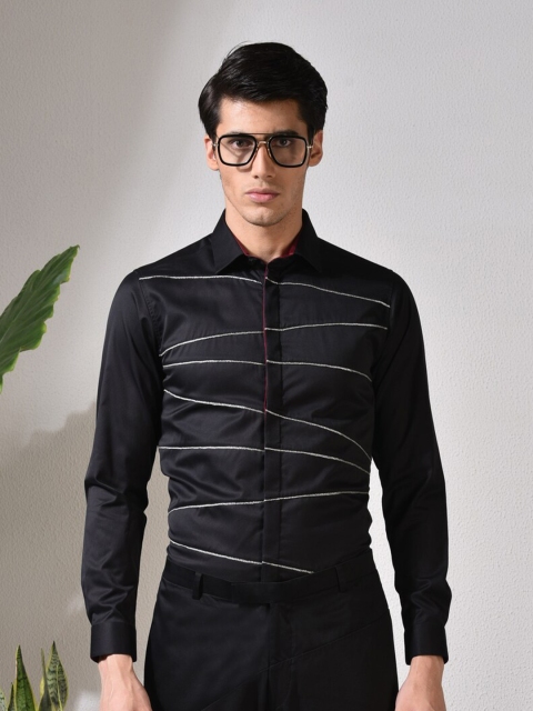 

ABKASA Men Black Sharp Slim Fit Horizontal Stripes Printed Casual Shirt