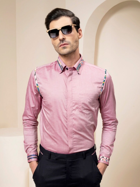 

ABKASA Men Pink Sharp Slim Fit Casual Shirt