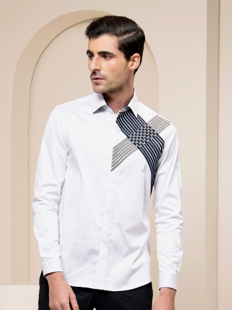 

ABKASA Men White Sharp Slim Fit Multi Stripes Casual Shirt