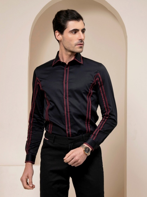 

ABKASA Men Black Sharp Slim Fit Striped Casual Shirt