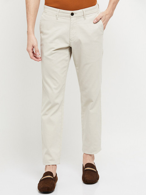 

max Men Beige Cropped Trousers