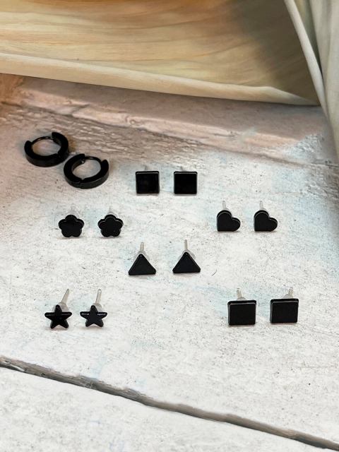 

Ayesha Pack of 7 Black Geometric Studs Earrings