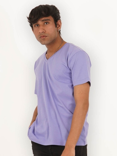 

Melangebox Men Violet V-Neck T-shirt