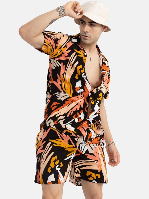 

Snitch Men Orange & Black Printed Co-Ords