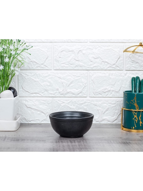 

Femora Black Solid Ceramic Matte Katori Bowls