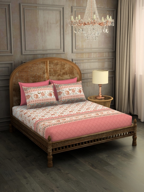 

SPACES Unisex Pink Bedsheets