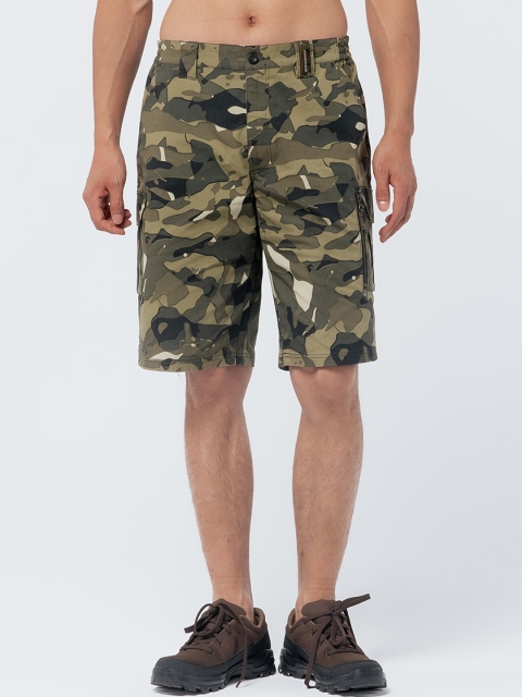 

SOLOGNAC By Decathlon Men Green Camouflage Printed Cotton Hiking Shorts