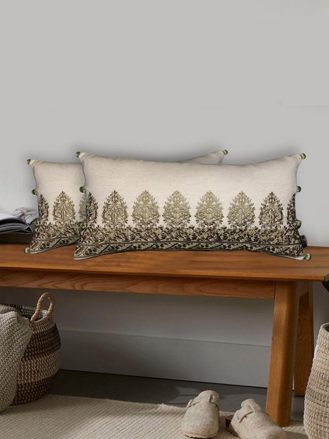 

SHADES of LIFE Beige Set of 2 Floral Rectangle Cushion Covers