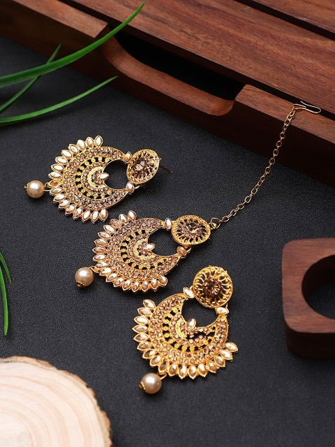 

STEORRA JEWELS Gold-Toned Contemporary Drop Earrings With Maangtikka