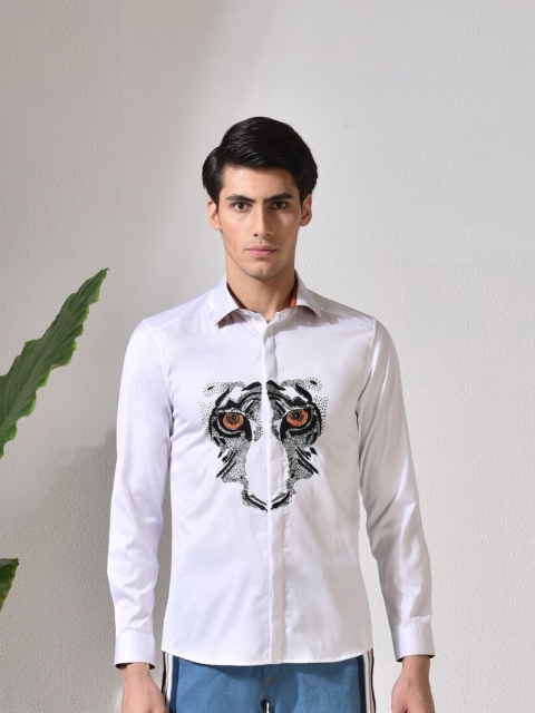 

ABKASA Men White Sharp Slim Fit Printed Cotton Long Sleeves Casual Shirt