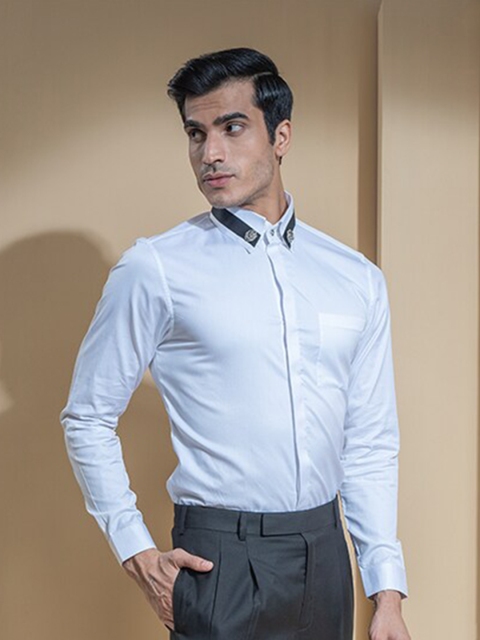 

ABKASA Men White Sharp Slim Fit Cotton Casual Shirt