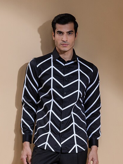 

ABKASA Men Black Sharp Slim Fit Multi Stripes Striped Cotton Casual Shirt