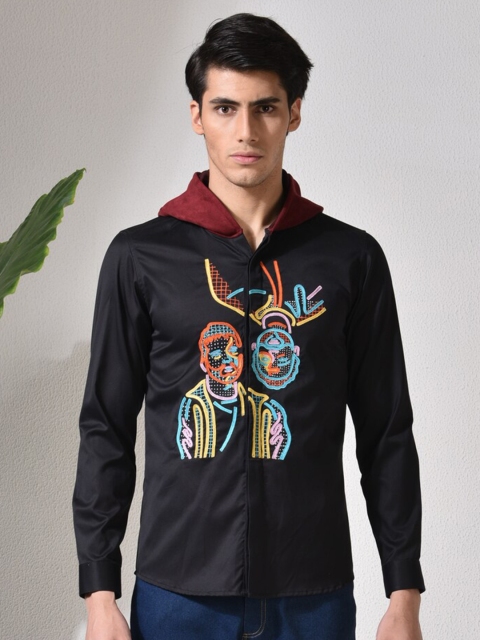 

ABKASA Men Black Sharp Printed Slim Fit Casual Hooded Shirt