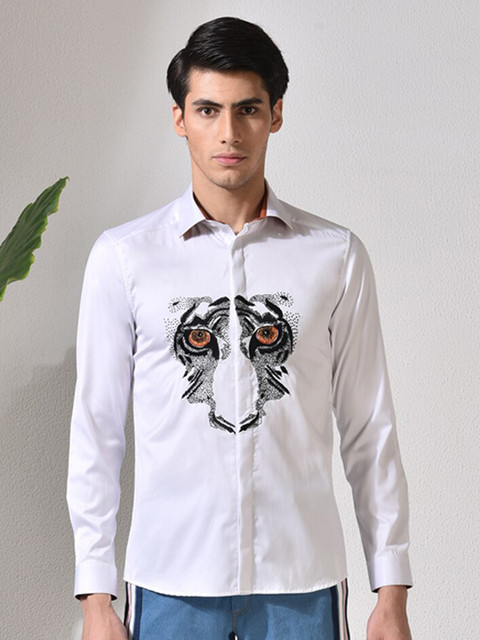 

ABKASA Men White Printed Sharp Slim Fit Casual Shirt
