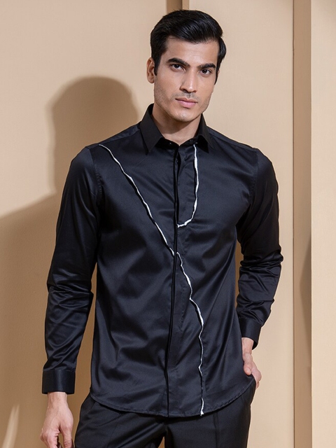 

ABKASA Men Black Solid Sharp Slim Fit Casual Shirt