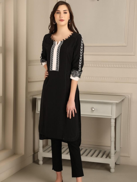 

Lakshita Women Charcoal Thread Work Kurta