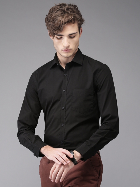 

Moda Rapido Men Black Regular Fit Solid Casual Shirt