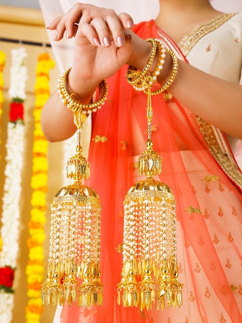 

Rubans Set Of 2 Gold-Plated Gold Bridal Kaleeras
