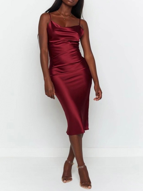 

URBANIC Burgundy Sheath Dress