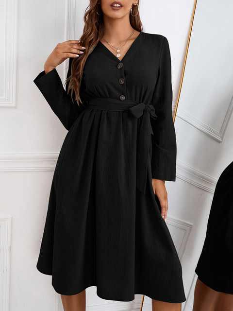 

URBANIC Black Dress