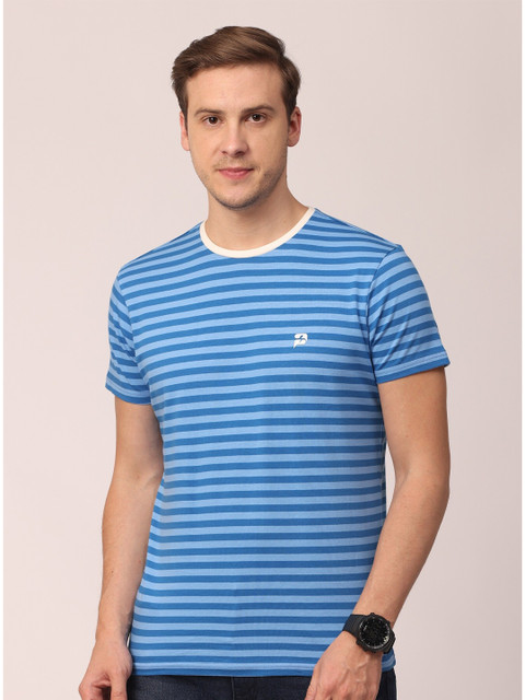 

POLONIUM Men Blue Striped T-shirt