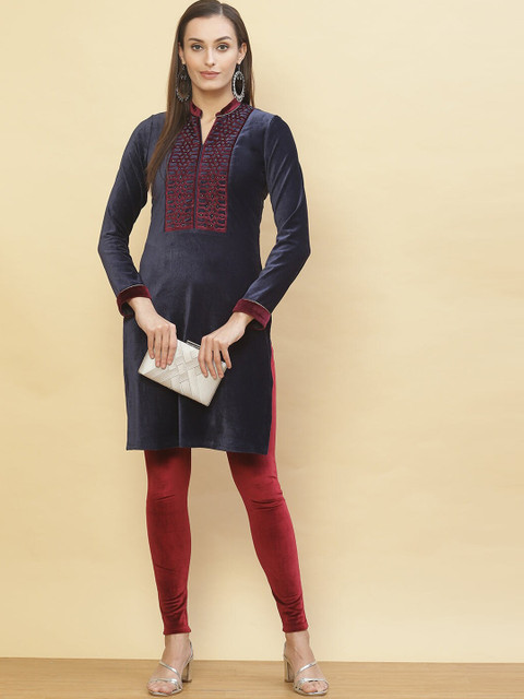 

Lakshita Women Blue & raisin black Embroidered Thread Work Velvet Kurta