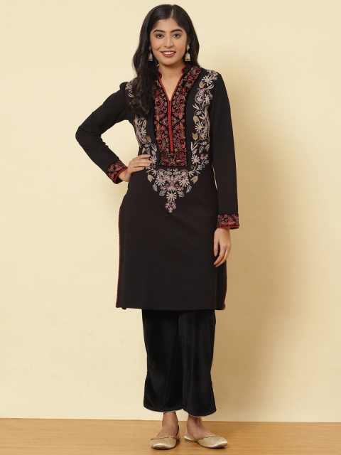 

Lakshita Women Black Geometric Embroidered Thread Work Kurta