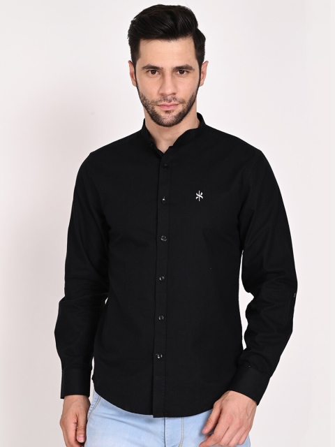 

STROP Men Black Solid Slim Fit Casual Shirt