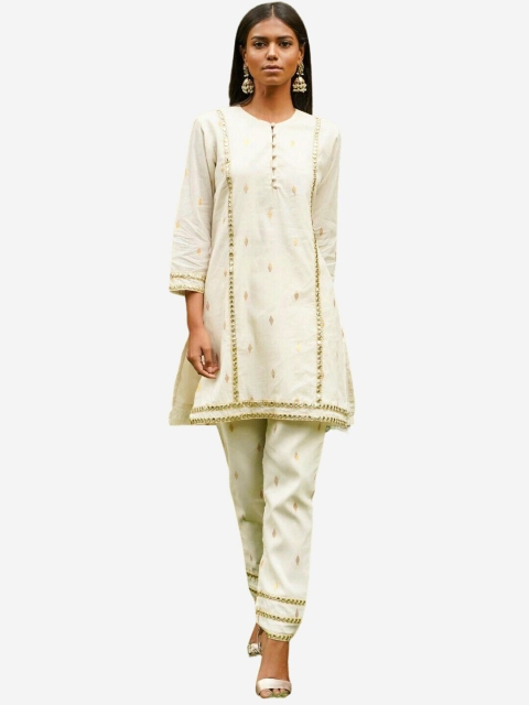 

Alaya By Stage3 Women White Ethnic Motifs Print Paneled Kurta