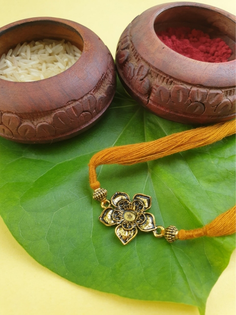 

FIROZA Gold-Toned Tie-Up Rakhi