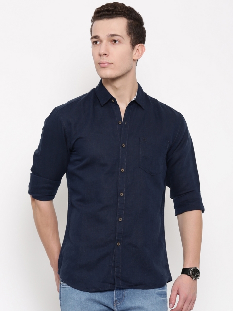 

Wrangler Men Navy Blue Slim Fit Solid Casual Shirt