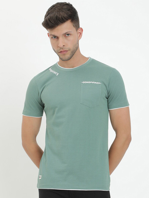 

V2 Value & Variety Men Green & aquifer T-shirt