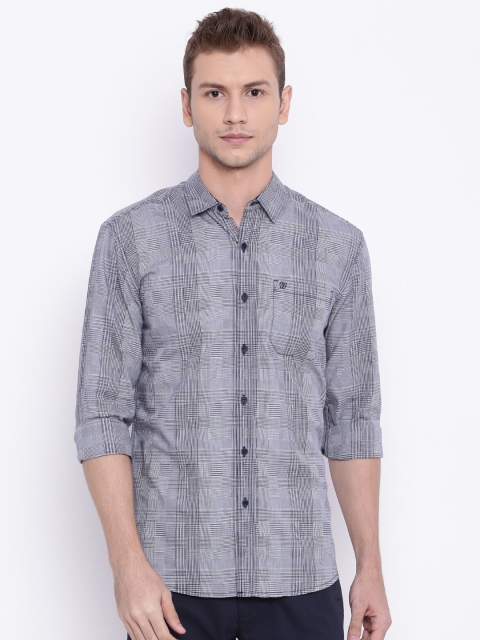 

Wrangler Men Navy Slim Fit Checked Casual Shirt, Navy blue