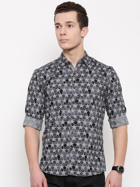 

Wrangler Men Grey & Black Slim Fit Printed Casual Shirt, Na