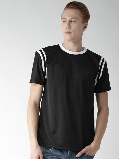 

FOREVER 21 Men Black Solid Round Neck T-shirt
