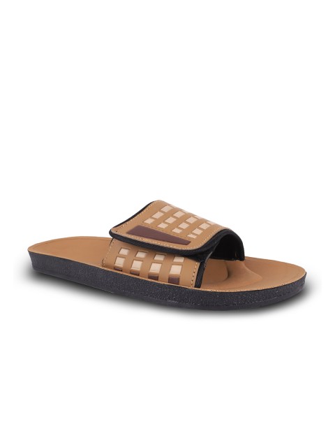 

FABBMATE Men Beige Printed Sliders