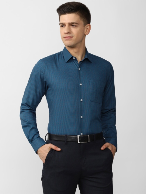 

Peter England Men Blue Formal Shirt