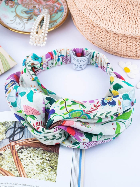 

Payal Singhal Women White & Green Printed Bandana Headband