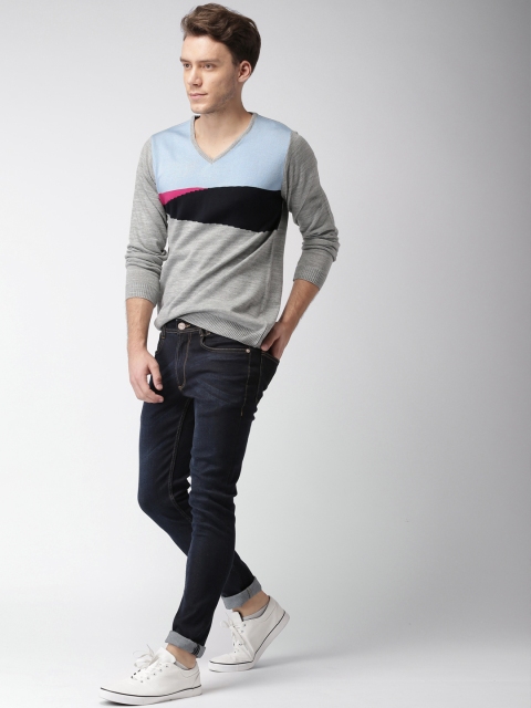

Mast & Harbour Men Grey & Blue Colourblocked Pullover