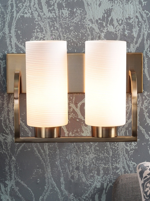 

THE LIGHT STORE White & Gold-Toned Solid Wall Lamp