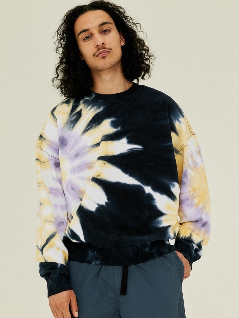 

H&M Men Black Printed Relaxed Fit Sweatshirt