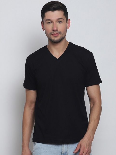 

Melangebox Men Black V-Neck T-shirt